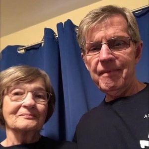 Meet your Posher, Lois